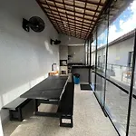 Casa Recanto Bomfim - 700 Metros Da Praia - 05 Suites Climatizadas Com Area De Lazer Incrivel - Aracaju