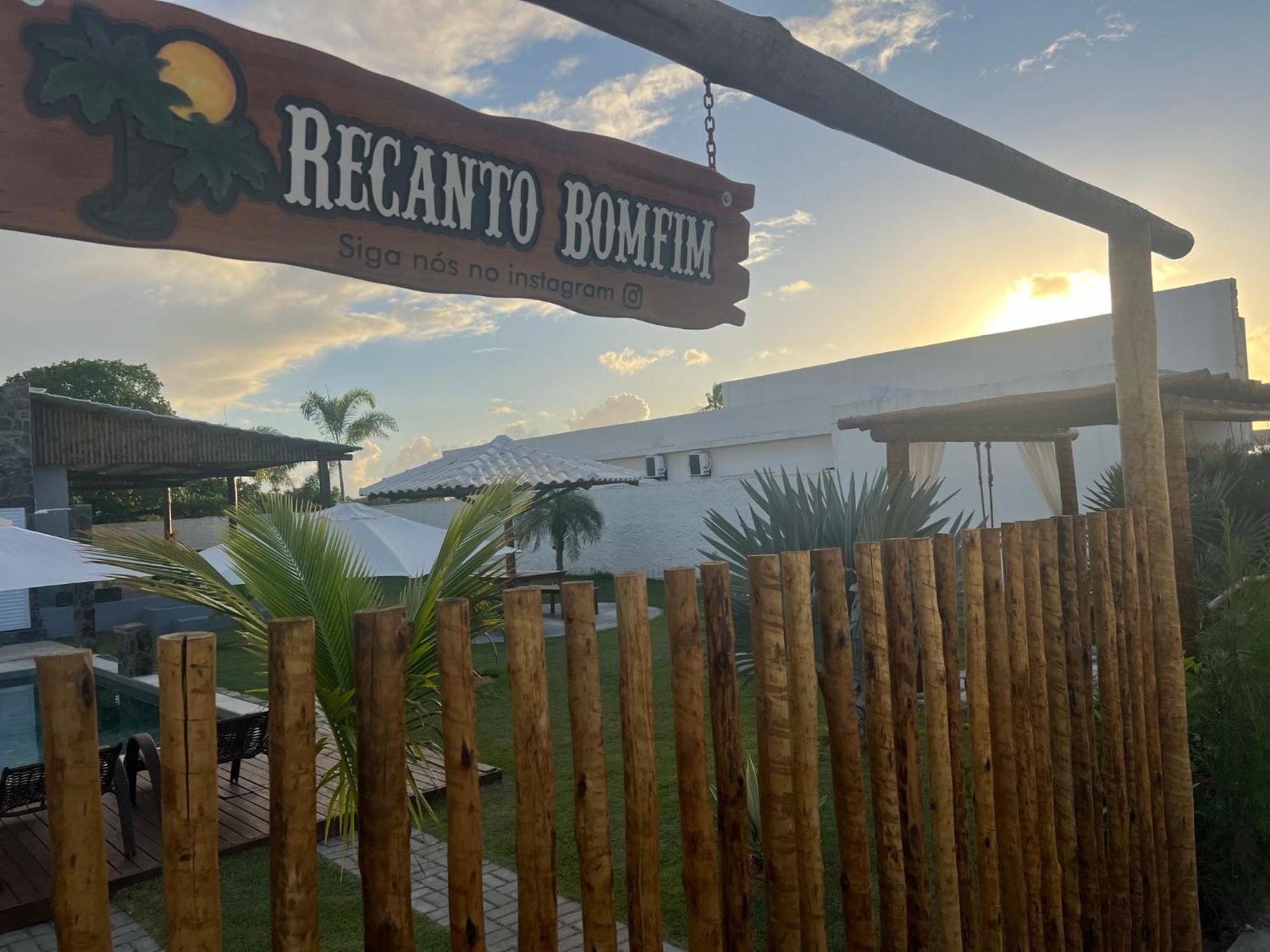 Casa Recanto Bomfim - 700 Metros Da - 05 Climatizadas Com Area De Lazer Incrivel - Casa de férias Aracaju